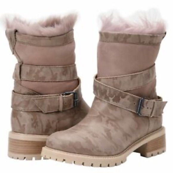 ross and snow Shoes - NWT ROSS & SNOW EMILINA SP MOTO BOOT (7.5) BLUSH CAMO
